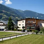 Мини-отель Gaestehaus Wiesengrund & Sporer