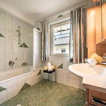 Zajazd Gaestehaus Wiesengrund & Sporer Mayrhofen