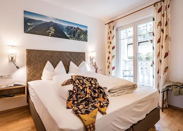 אורחן Gaestehaus Wiesengrund & Sporer 2*