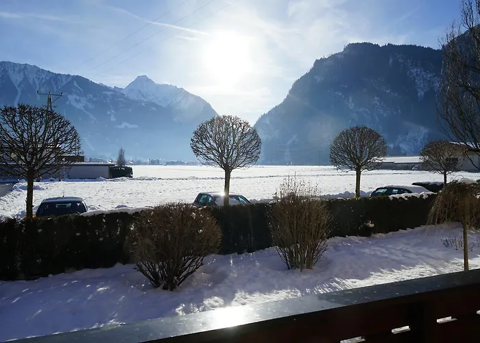 אורחן Gaestehaus Wiesengrund & Sporer 2*