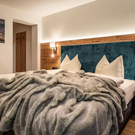 Värdshus Gaestehaus Wiesengrund & Sporer Mayrhofen