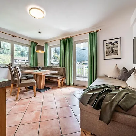Gaestehaus Wiesengrund & Sporer Inn 2*