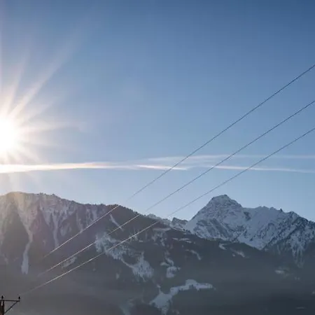 Gaestehaus Wiesengrund & Sporer 여관