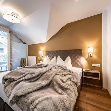 Gaestehaus Wiesengrund & Sporer 여관 2*